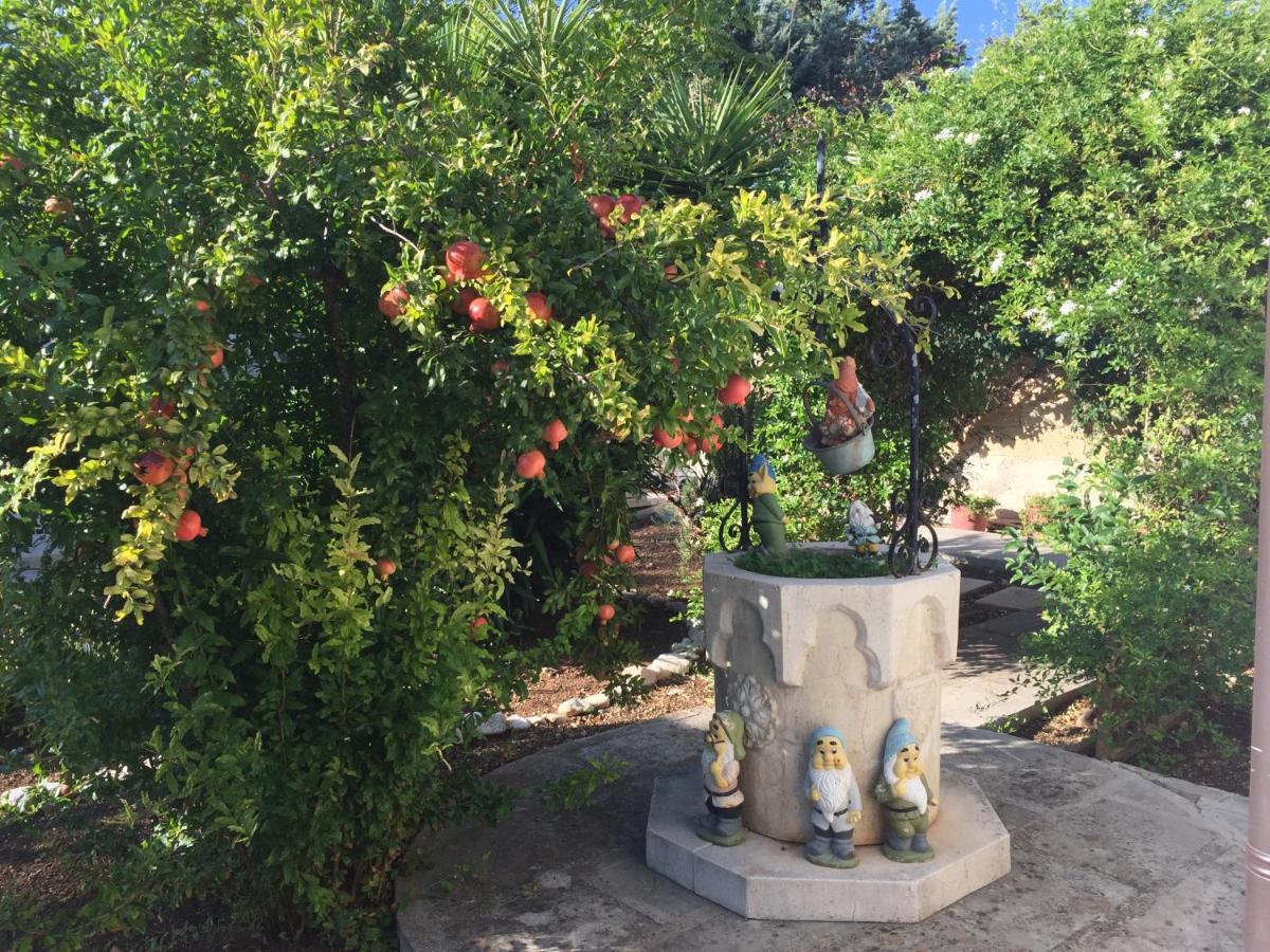 Il Giardino Della Foglia Hotel Bari Kültér fotó